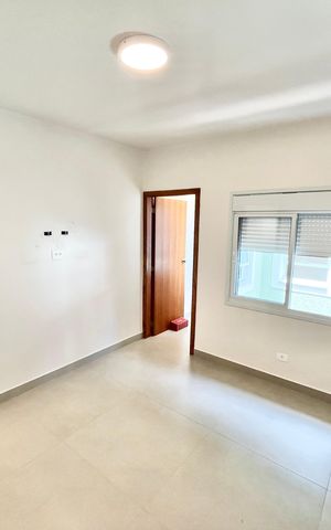 Casa à venda com 160m², 2 quartos e 2 vagas Casa à venda com 160m², 2 quartos e 2 vagasQuarto Suíte 2