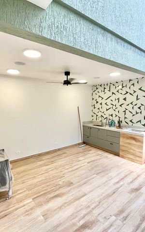 Casa à venda com 160m², 2 quartos e 2 vagas Casa à venda com 160m², 2 quartos e 2 vagasQuintal