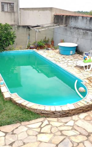 Casa à venda com 80m², 3 quartos e sem vaga Casa à venda com 80m², 3 quartos e sem vagaPiscina