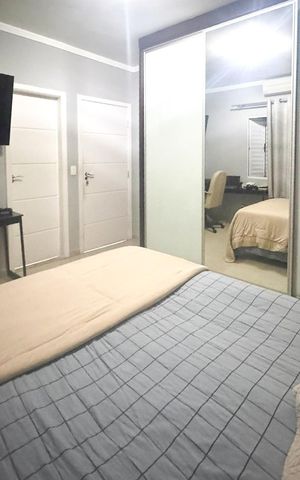 Casa à venda com 280m², 4 quartos e 3 vagas Casa à venda com 280m², 4 quartos e 3 vagasSuíte 3