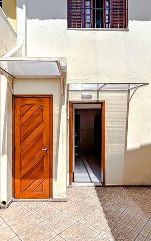 Casa à venda com 147m², 3 quartos e 4 vagasÁrea externa