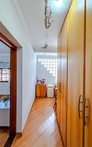 Casa à venda com 147m², 3 quartos e 4 vagasCloset do quarto 1