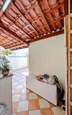 Casa à venda com 147m², 3 quartos e 4 vagasÁrea de Serviço