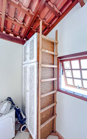 Casa à venda com 147m², 3 quartos e 4 vagasÁrea de Serviço