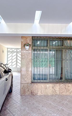 Casa à venda com 147m², 3 quartos e 4 vagasGaragem