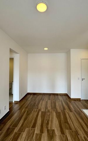 Apartamento à venda com 57m², 2 quartos e 1 vaga Apartamento à venda com 57m², 2 quartos e 1 vagaSala
