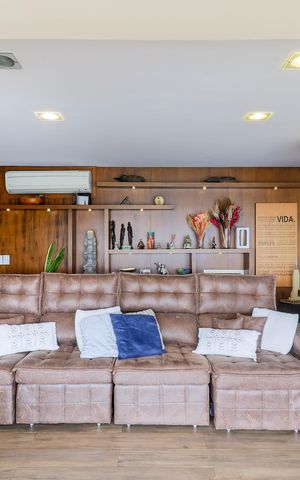 Apartamento à venda com 130m², 3 quartos e 2 vagas Apartamento à venda com 130m², 3 quartos e 2 vagasSala