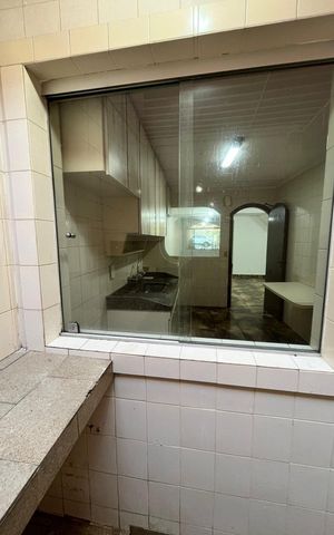 Casa à venda com 200m², 4 quartos e 2 vagas Casa à venda com 200m², 4 quartos e 2 vagasÁrea de serviço