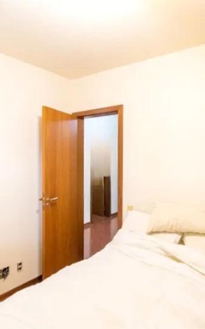 Apartamento à venda com 170m², 4 quartos e 2 vagas Apartamento à venda com 170m², 4 quartos e 2 vagasQuarto