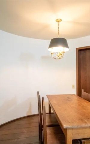 Apartamento à venda com 170m², 4 quartos e 2 vagas Apartamento à venda com 170m², 4 quartos e 2 vagasSala