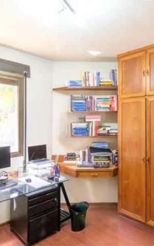 Apartamento à venda com 170m², 4 quartos e 2 vagas Apartamento à venda com 170m², 4 quartos e 2 vagasQuarto