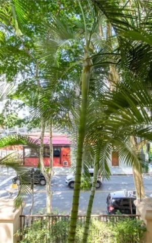Apartamento à venda com 170m², 4 quartos e 2 vagas Apartamento à venda com 170m², 4 quartos e 2 vagasÁrea externa