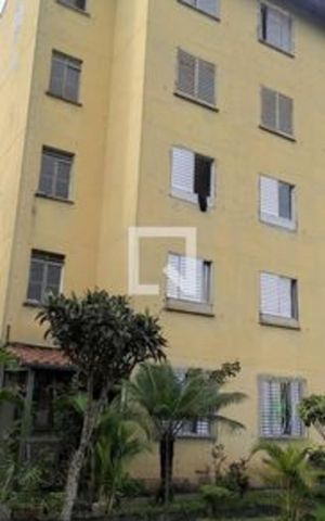 Apartamento para alugar com 48m², 2 quartos e sem vaga Apartamento para alugar com 48m², 2 quartos e sem vagaFachada