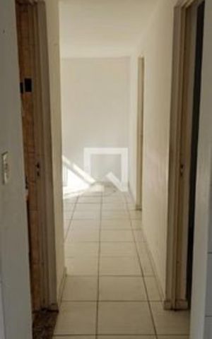 Apartamento para alugar com 48m², 2 quartos e sem vaga Apartamento para alugar com 48m², 2 quartos e sem vagaCorredor