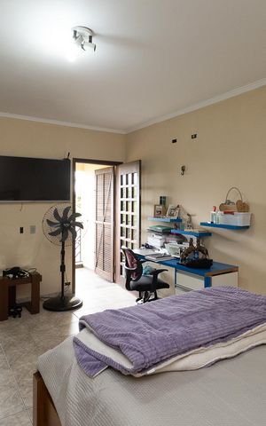 Casa à venda com 160m², 2 quartos e 1 vaga Casa à venda com 160m², 2 quartos e 1 vagaSuíte 2