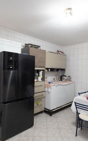 Casa à venda com 160m², 2 quartos e 1 vaga Casa à venda com 160m², 2 quartos e 1 vagaCozinha