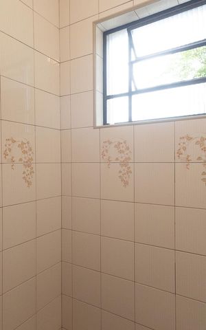 Casa à venda com 160m², 2 quartos e 1 vaga Casa à venda com 160m², 2 quartos e 1 vagaLavabo