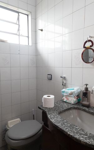 Casa à venda com 160m², 2 quartos e 1 vaga Casa à venda com 160m², 2 quartos e 1 vagaBanheiro da Suíte 2