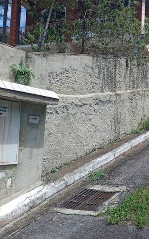 Casa à venda com 102m², 2 quartos e 1 vaga Casa à venda com 102m², 2 quartos e 1 vagaPlaca