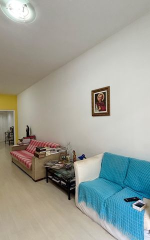 Apartamento à venda com 120m², 3 quartos e 1 vaga Apartamento à venda com 120m², 3 quartos e 1 vagaSala