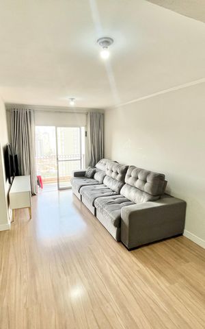 Apartamento à venda com 80m², 3 quartos e 1 vaga Apartamento à venda com 80m², 3 quartos e 1 vagaSala