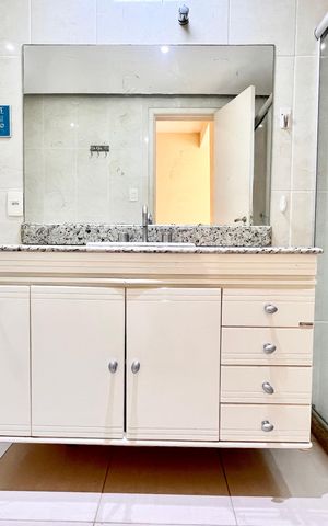 Apartamento à venda com 120m², 3 quartos e 1 vaga Apartamento à venda com 120m², 3 quartos e 1 vagaSUITE