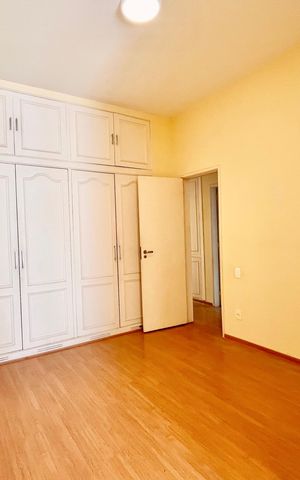Apartamento à venda com 120m², 3 quartos e 1 vaga Apartamento à venda com 120m², 3 quartos e 1 vagaSUITE