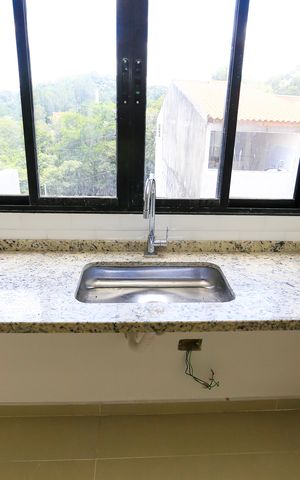 Casa de condomínio à venda com 175m², 3 quartos e 4 vagas Casa de condomínio à venda com 175m², 3 quartos e 4 vagascozinha