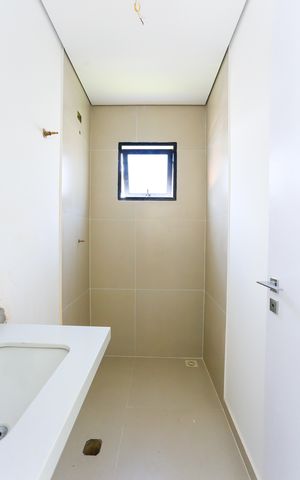 Casa de condomínio à venda com 175m², 3 quartos e 4 vagas Casa de condomínio à venda com 175m², 3 quartos e 4 vagasBanheiro