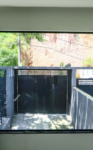 Casa de condomínio à venda com 175m², 3 quartos e 4 vagas Casa de condomínio à venda com 175m², 3 quartos e 4 vagasvista da sala