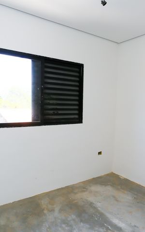 Casa de condomínio à venda com 175m², 3 quartos e 4 vagas Casa de condomínio à venda com 175m², 3 quartos e 4 vagasquarto 1
