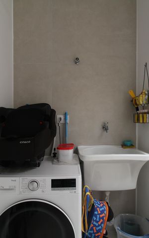 Casa de condomínio à venda com 144m², 3 quartos e 4 vagasQuintal