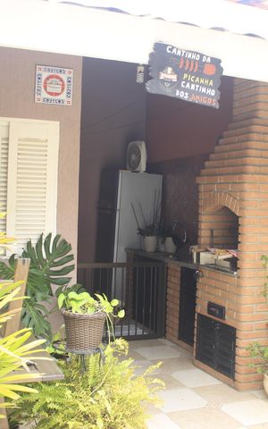 Casa à venda com 190m², 3 quartos e 2 vagasQuintal e espaço gourmet