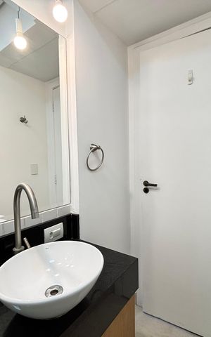 Apartamento à venda com 98m², 3 quartos e sem vaga Apartamento à venda com 98m², 3 quartos e sem vagaBanheiro