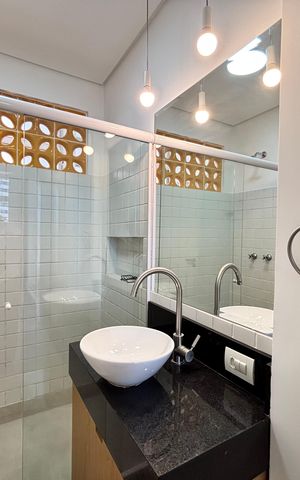 Apartamento à venda com 98m², 3 quartos e sem vaga Apartamento à venda com 98m², 3 quartos e sem vagaBanheiro