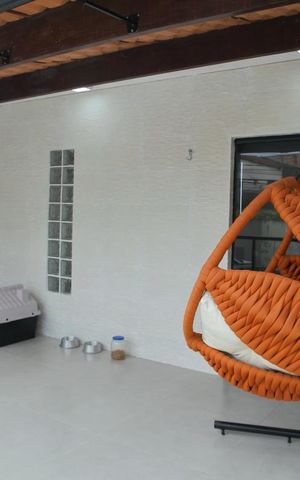 Casa à venda com 160m², 3 quartos e 2 vagasSuíte 2 - Varanda 