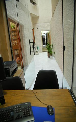 Casa à venda com 160m², 3 quartos e 2 vagasEscritório 