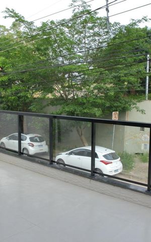 Casa à venda com 160m², 3 quartos e 2 vagasSuíte 2 - Varanda 