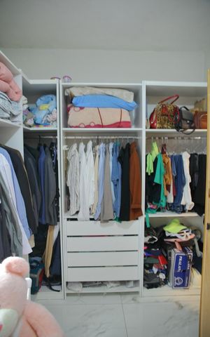 Casa à venda com 160m², 3 quartos e 2 vagasSuíte 1 - Closet 