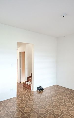 Casa à venda com 100m², 3 quartos e 4 vagasSala