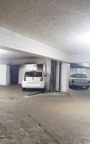 Apartamento para alugar com 180m², 3 quartos e 1 vagaÁrea Comum - Box Garagem (01 vaga - rotativo)
