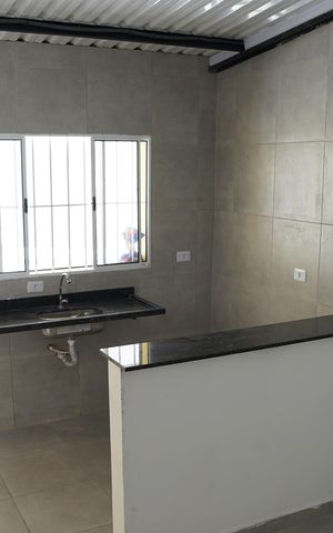 Casa para alugar com 38m², 1 quarto e 1 vagaSala