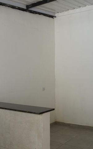 Casa para alugar com 38m², 1 quarto e 1 vagaSala