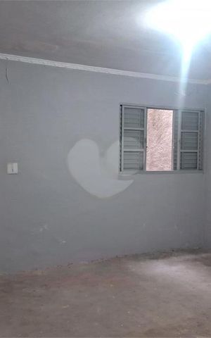 Casa à venda com 170m², 2 quartos e 1 vaga