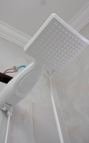 Casa de condomínio para alugar com 150m², 3 quartos e 5 vagasBanheiro da Suíte 2