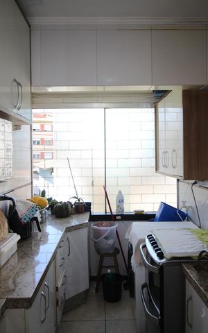 Apartamento à venda com 58m², 2 quartos e 1 vagaCozinha