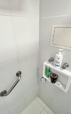 Apartamento para alugar com 235m², 4 quartos e 3 vagas Apartamento para alugar com 235m², 4 quartos e 3 vagasBanheiro da Suíte