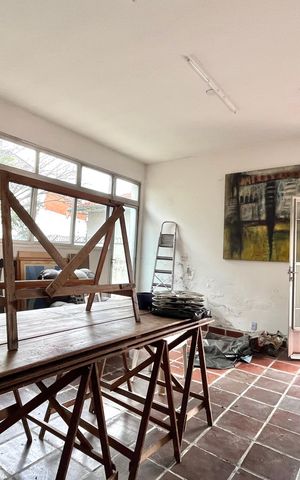 Casa para alugar com 410m², 5 quartos e 3 vagasFundos