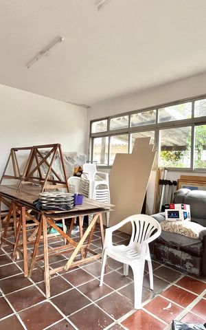 Casa para alugar com 410m², 5 quartos e 3 vagasFundos