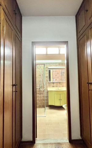 Casa para alugar com 410m², 5 quartos e 3 vagasCloset da Suíte 4